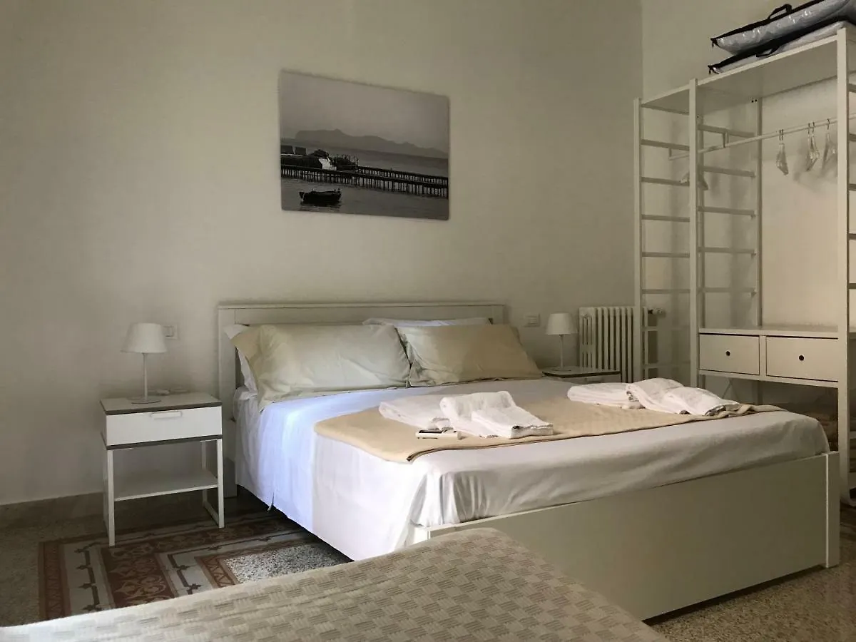 Fofino'S Rooms Palermo 3*,  İtalya