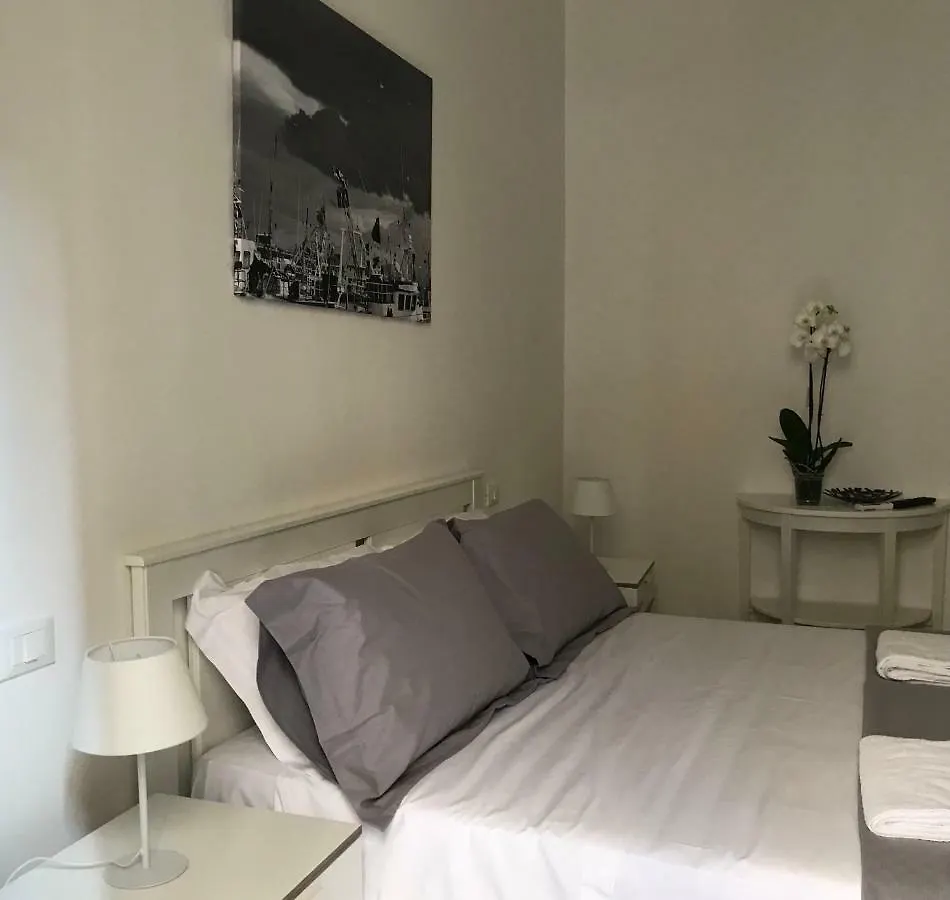 Fofino'S Rooms Palermo 3*,  İtalya