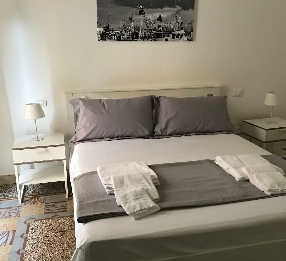Fofino'S Rooms Palermo Konukevi
