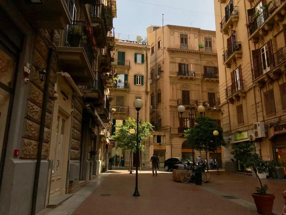 Fofino'S Rooms Palermo 3*,  İtalya