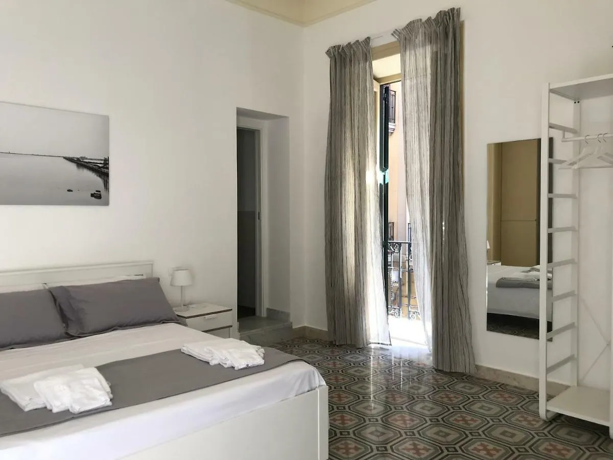 *** Guest house Fofino'S Rooms Palermo Italy